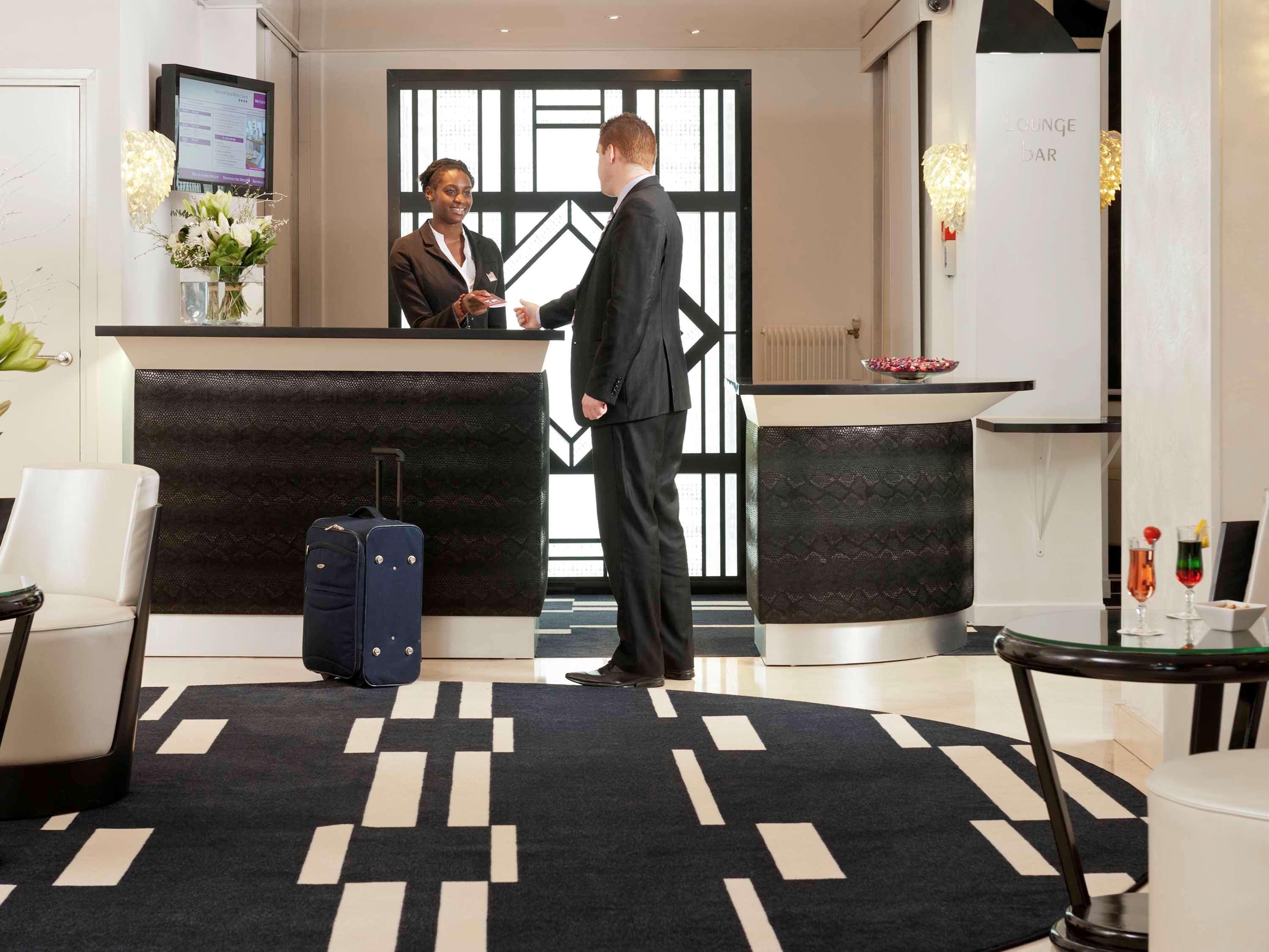 Mercure Paris Opéra Faubourg Montmartre Esterno foto