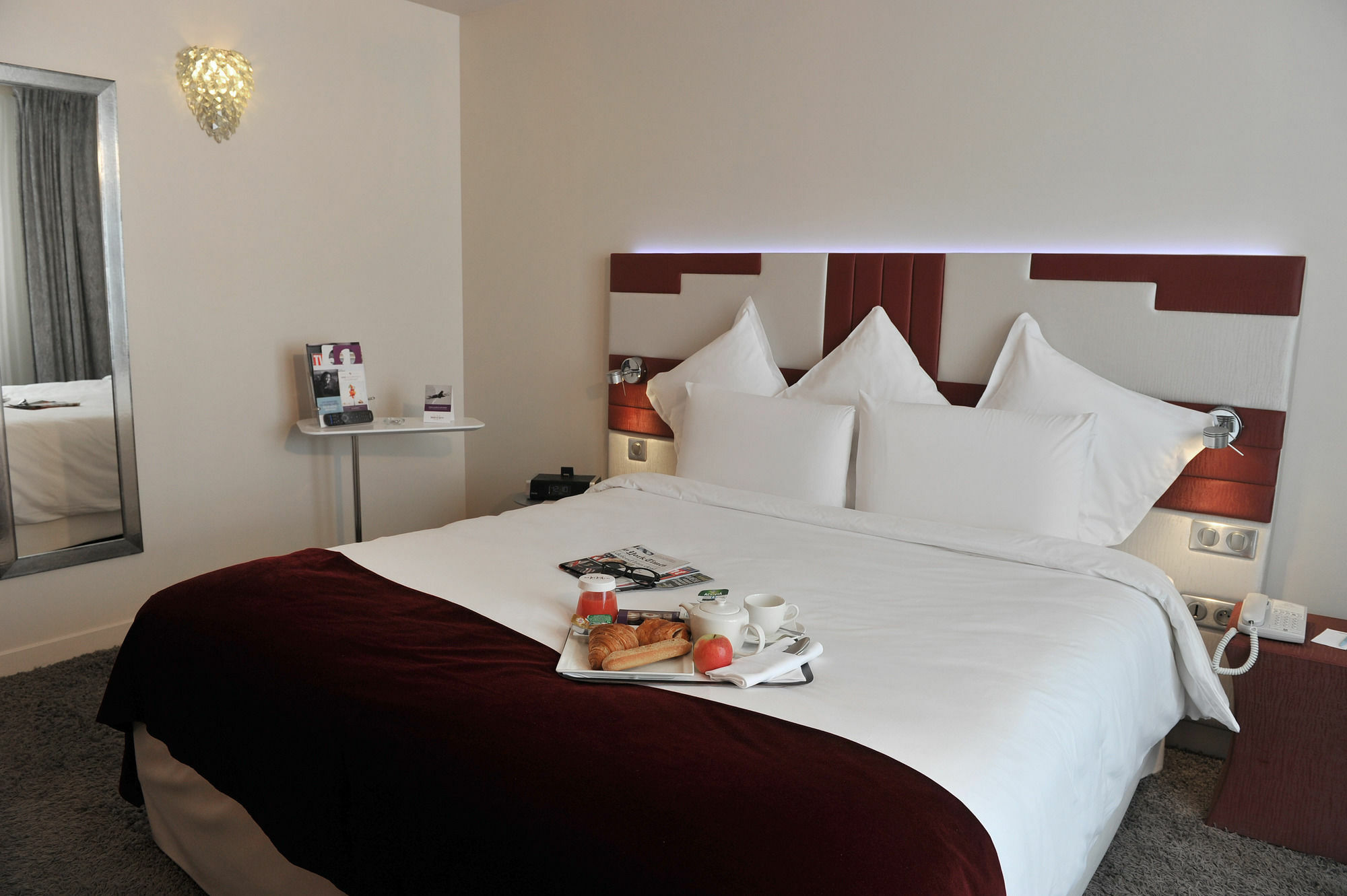Mercure Paris Opéra Faubourg Montmartre Esterno foto