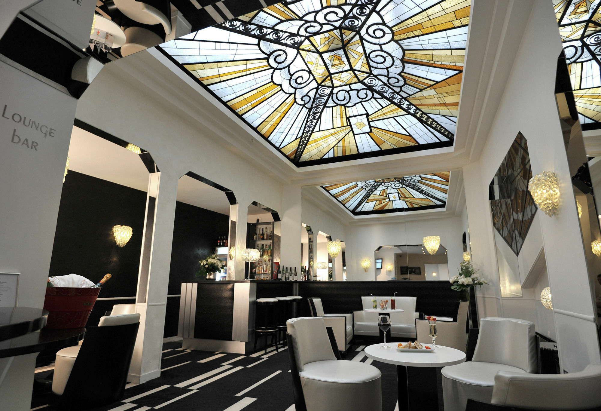 Mercure Paris Opéra Faubourg Montmartre Esterno foto