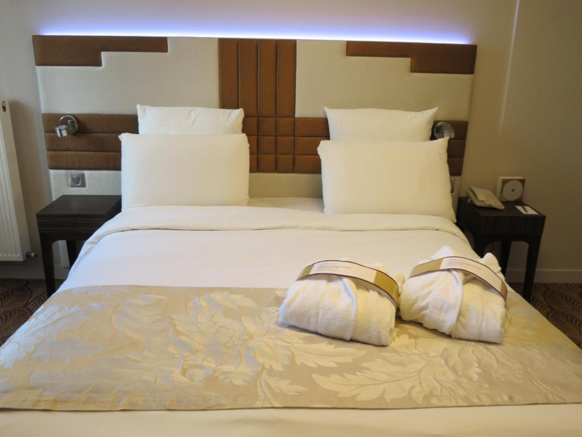 Mercure Paris Opéra Faubourg Montmartre Esterno foto
